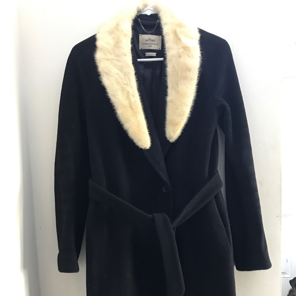 Wilfred Wool coat Fits XS or Small,real fur color